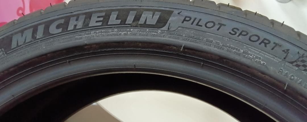 その②送料含未使用2本　225/40R18ミシュランパイロットスポーツ4　PS4
