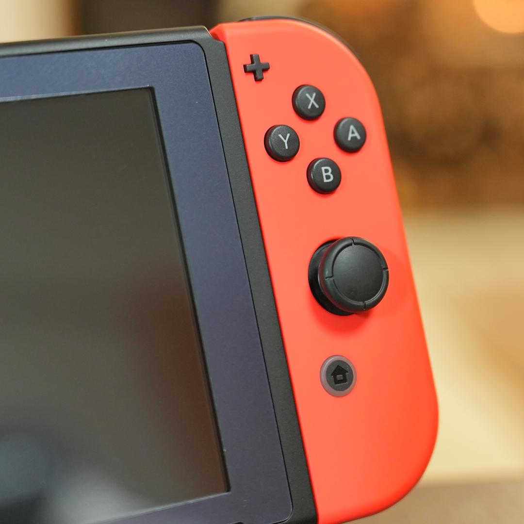 Nintendo Switch 本体 JOY-CON ネオンブルー/ネオンレッド