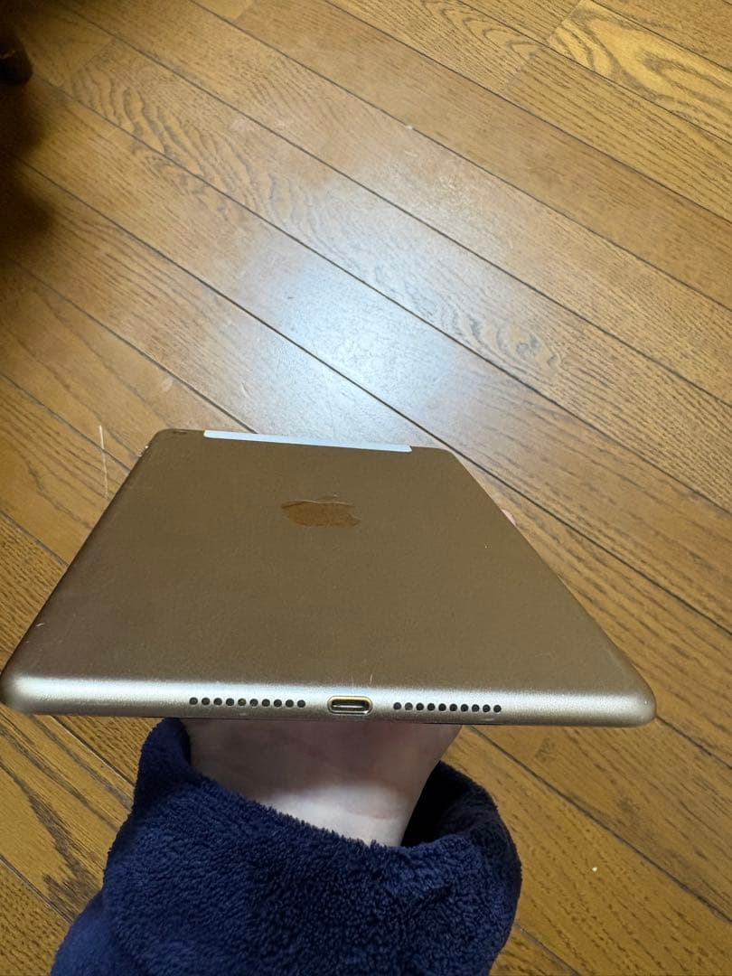 Apple iPad mini4 32GBゴールド 本体
