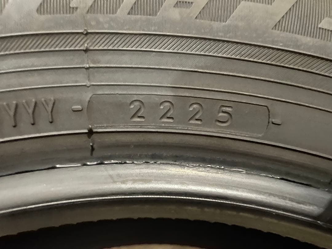 バリ溝！ ヨコハマタイヤ ブルーアースAE30 185/65R15 2025年製