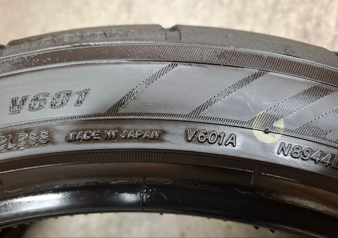 ヨコハマ アドバン APEX V601 2025年 235/40R18 タイヤ