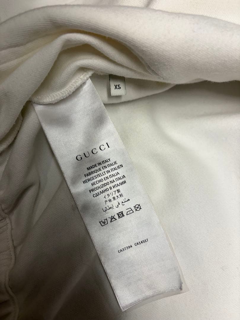 猫*ん様 GUCCI グッチ カーディガン 白 ボタンなし シミあり 正規品 セ