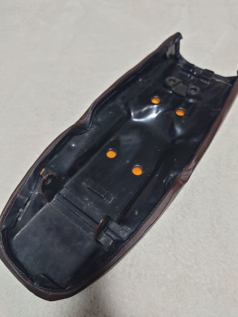 【廃版】HONDA純正 シート ブラウン　ベンリィ CD50S