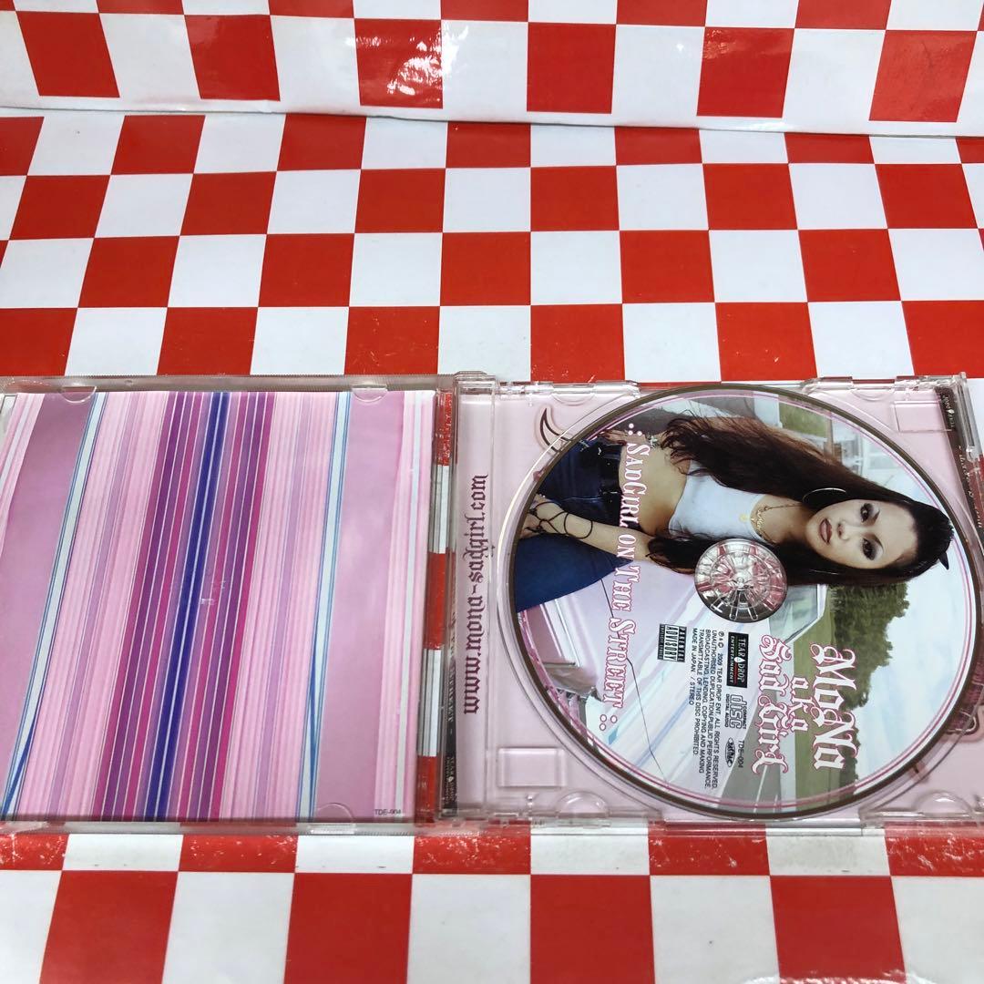 【Z21695】Sadgirl on the street