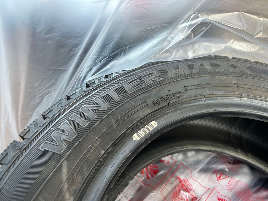 [引き取り限定]DUNLOP スタッドレスタイヤ 195/60R16 4本セット