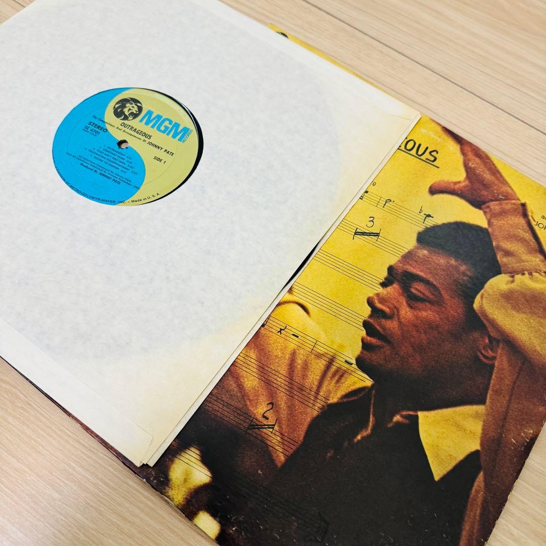 JOHNNY PATE / OUTRAGEOUS (レコード)