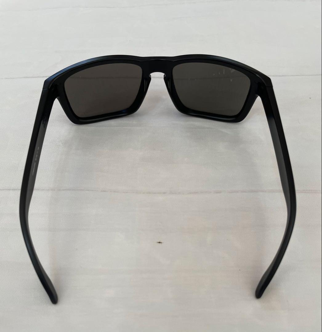 オークリー ホルブルックサングラス
