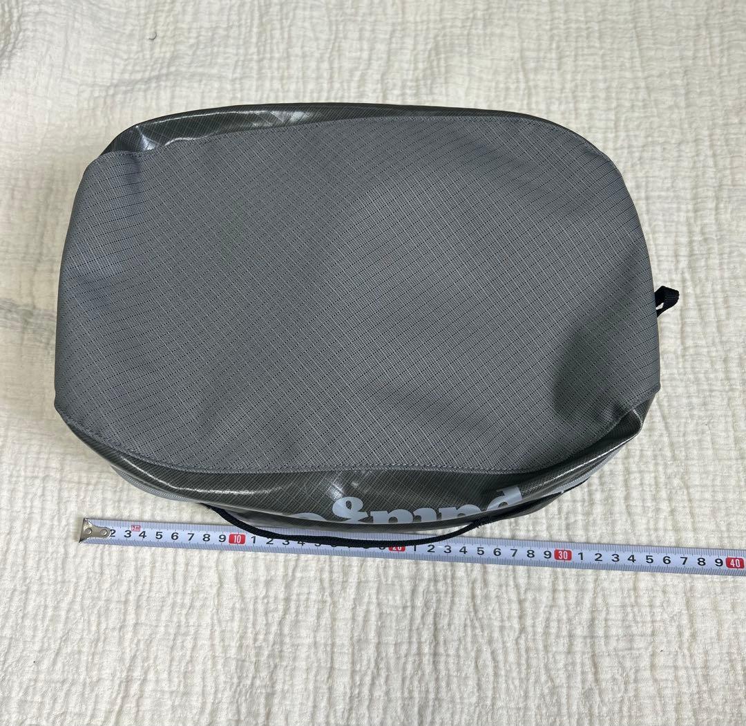 パタゴニア　ブラックホール　キューブ　グレー