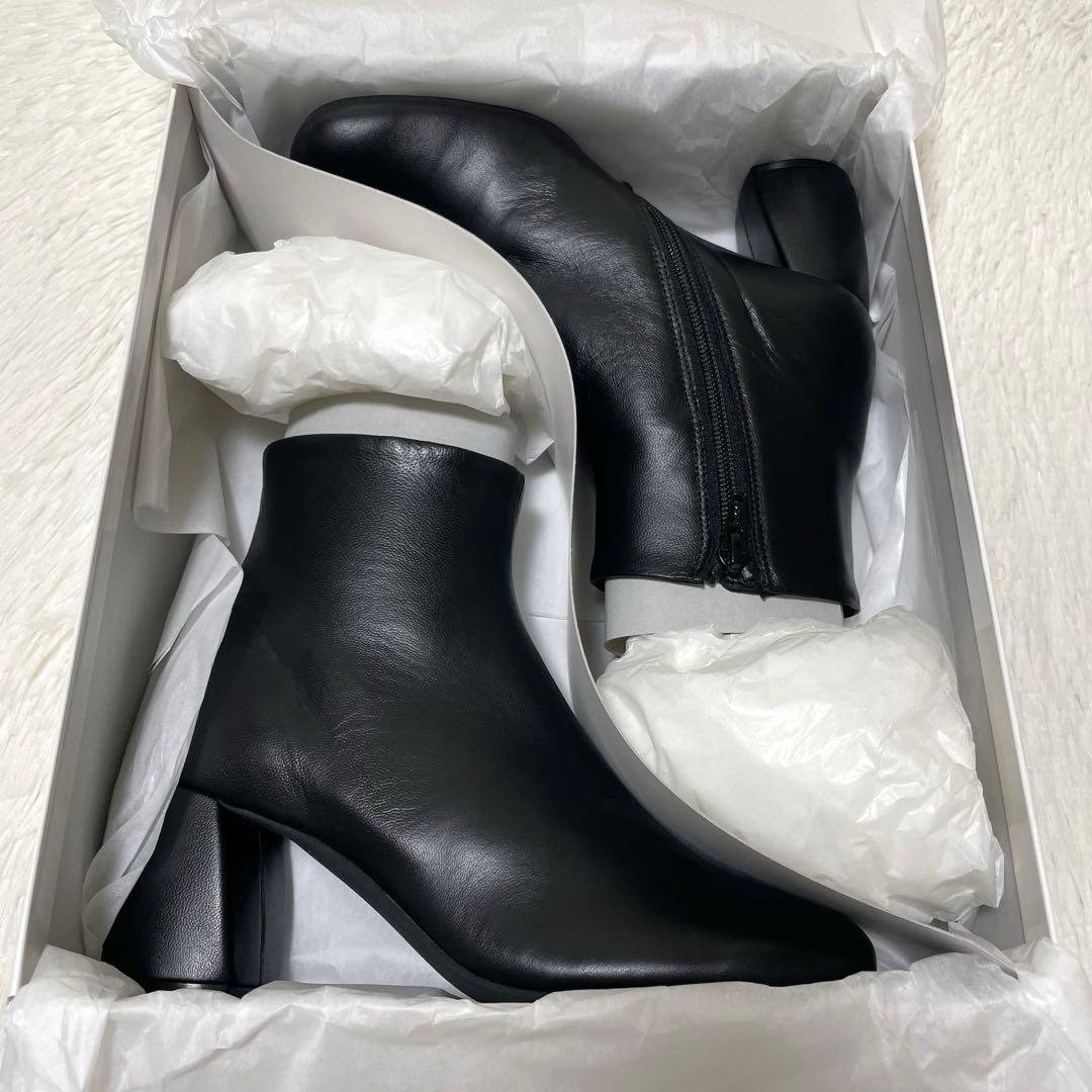 新品未使用品✨定価2.9万　アトリエブルージュ　日本製　ショートブーツ　23.5