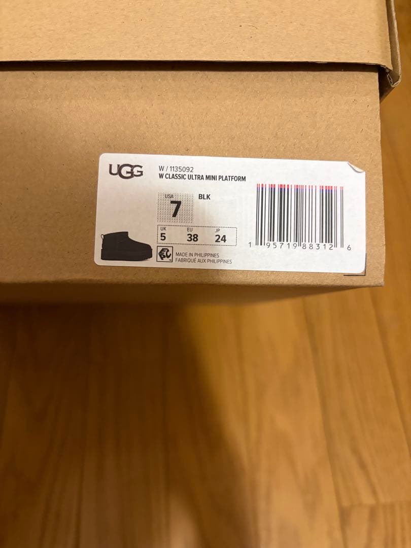 最終値下げ！UGG W CLASSIC ULTRA MINI PLATFORM