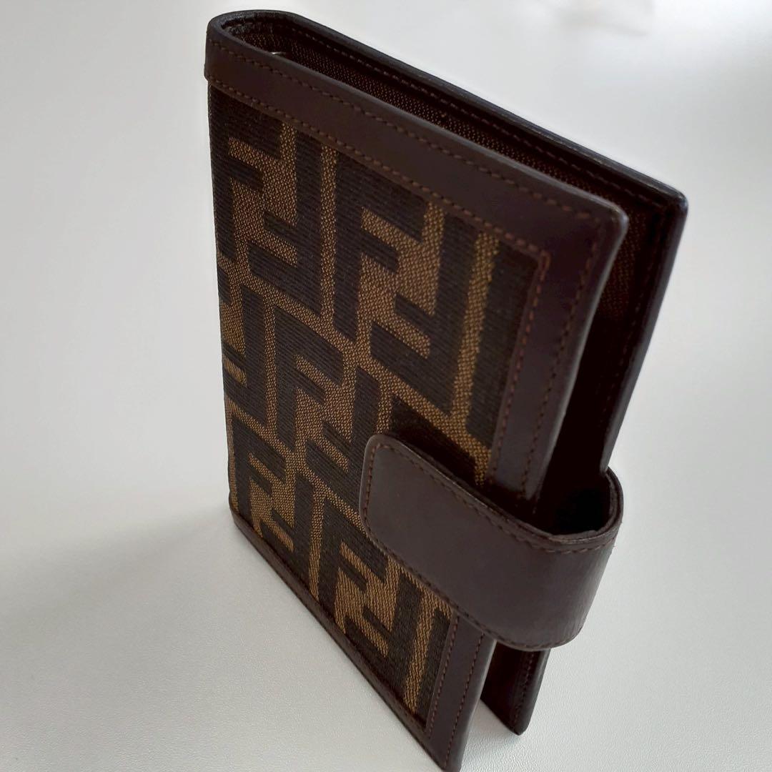 FENDI フェンディ　FFロゴ 手帳　カード入れ　 名刺入れ ブラウン系