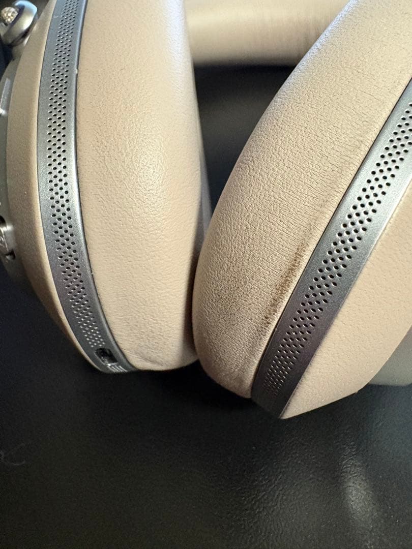 Bowers & Wilkins Px8 S2 ウォーム・ストーン