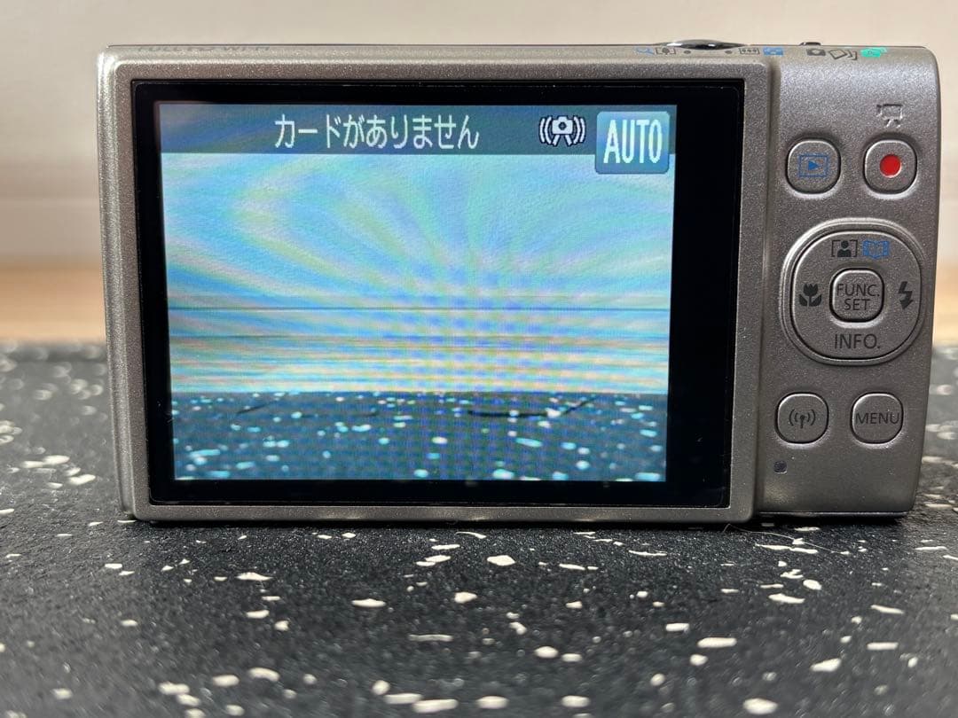 最終値下げ！Canon IXY 650 コンパクトデジタルカメラ シルバー