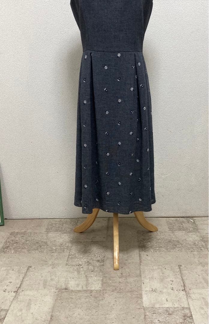 エムズグレイシー　M's GRACY 花刺繍ワンピース 40 グレー　謝恩会