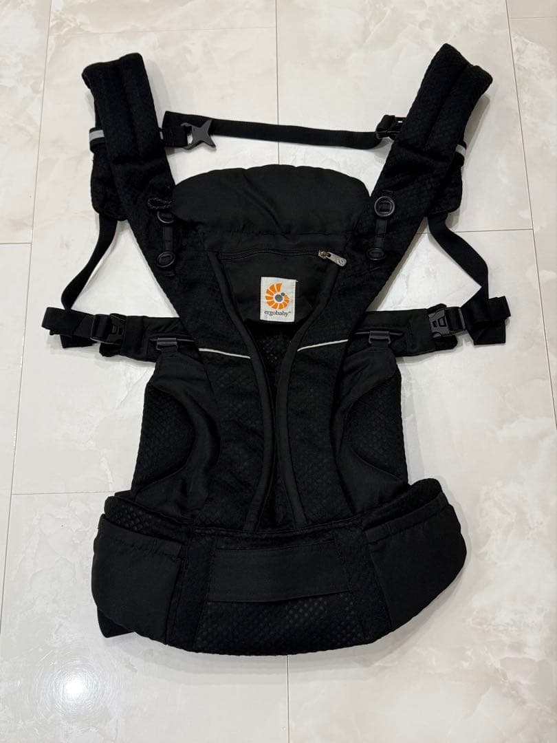 【極美品】エルゴ 抱っこ紐 OMNI Breeze オムニブリーズ 黒 メッシュ