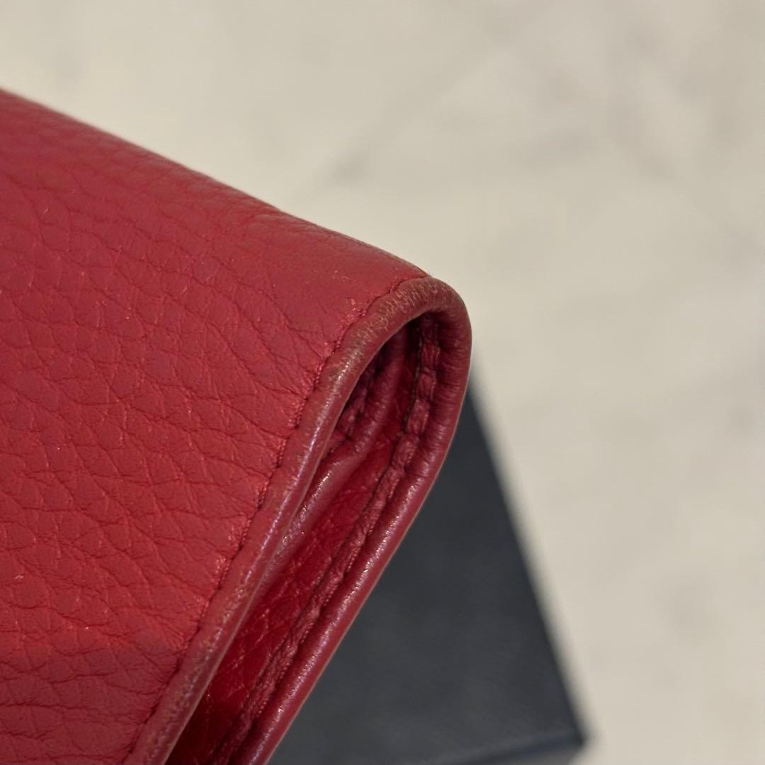 PRADA レザー 二つ折り財布　レッド 赤
