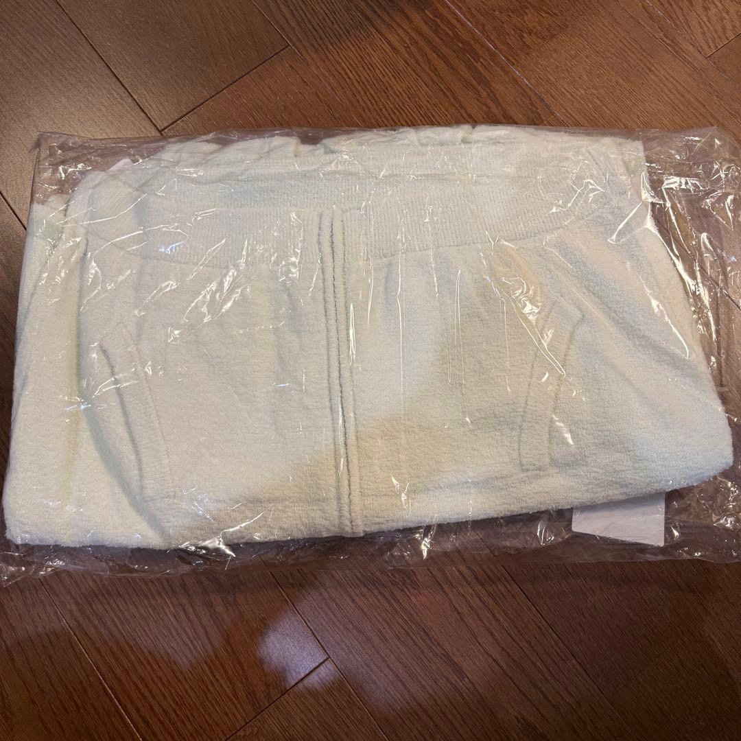 スナイデルホーム たまごっち ニットパーカー　くちぱっち