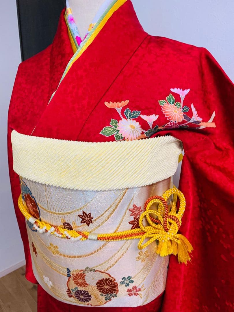 振袖7点フルセット 豪華振袖　黄色　正絹 赤 花柄 絹