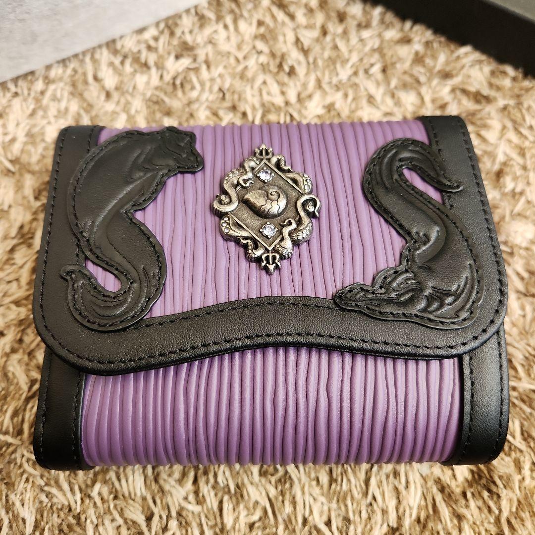 ANNA SUI ×Disney ヴィランズ　アースラ三つ折り財布