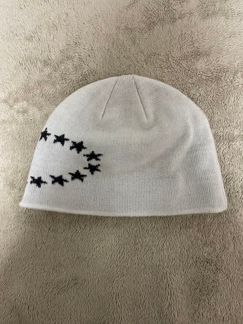 り*こ様 【正規品・完売品】afb ビーニー ニット帽 ホワイト 星