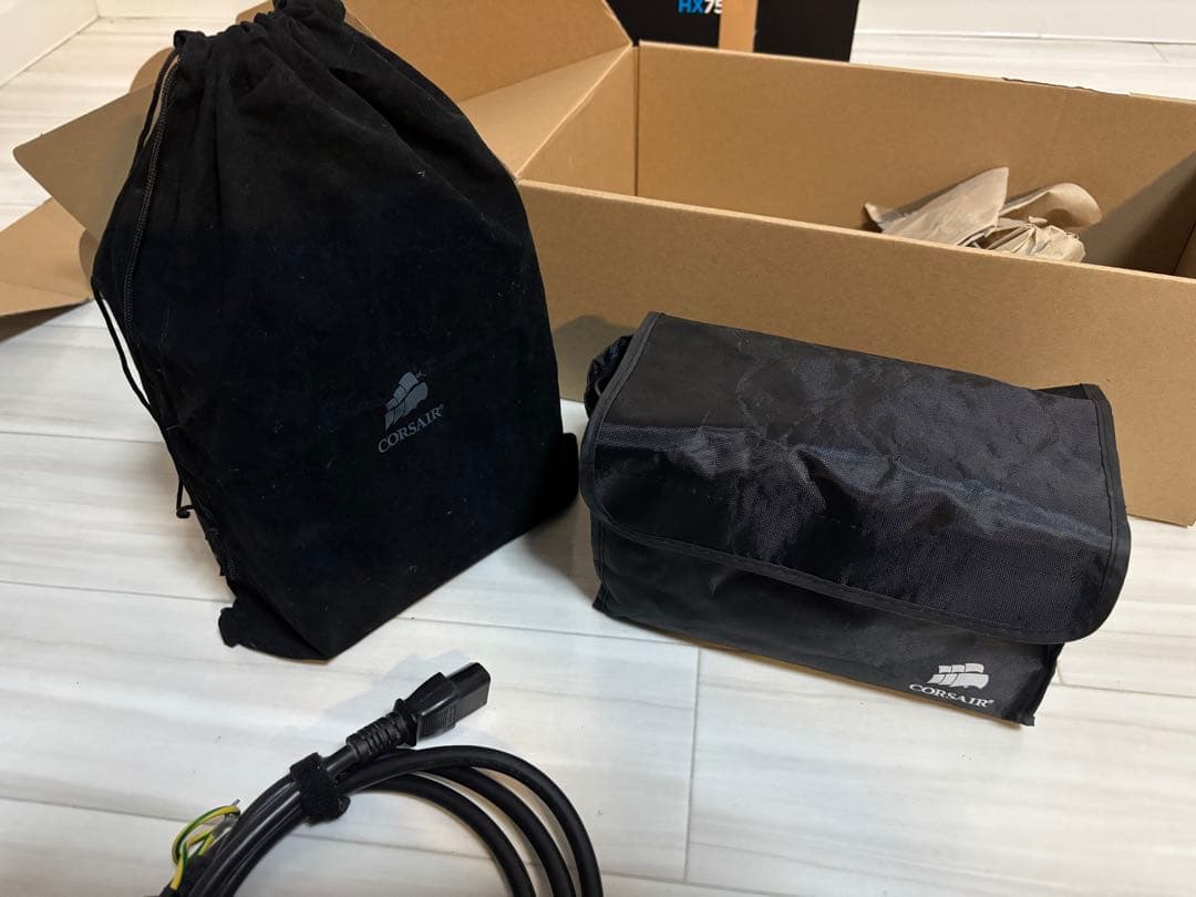 CORSAIR HX750i 750W 電源ユニット