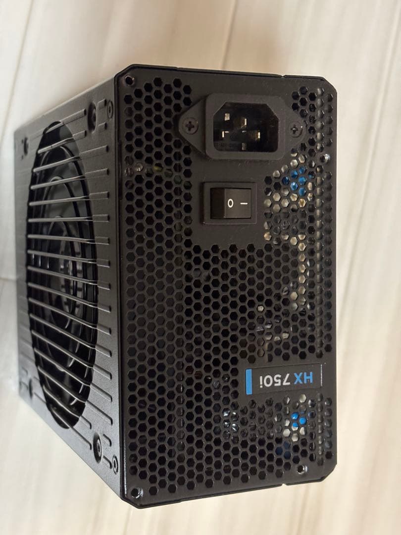 CORSAIR HX750i 750W 電源ユニット