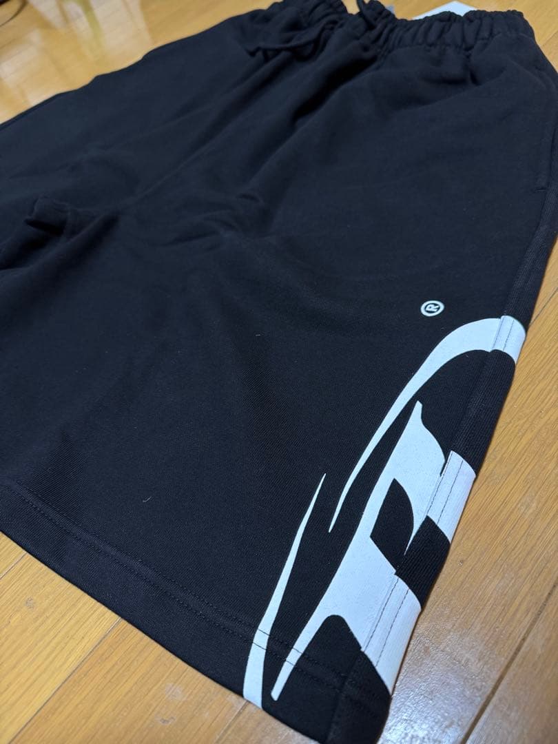 【新品】BORN TO WIN セットアップ Tシャツ パンツ Lサイズ