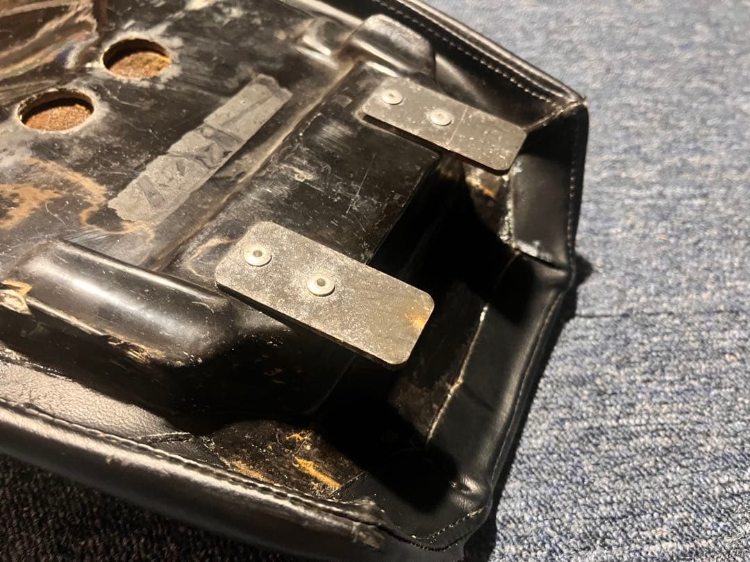 GB250 社外シート ダブルシート 貼り替え品 一部切れあり