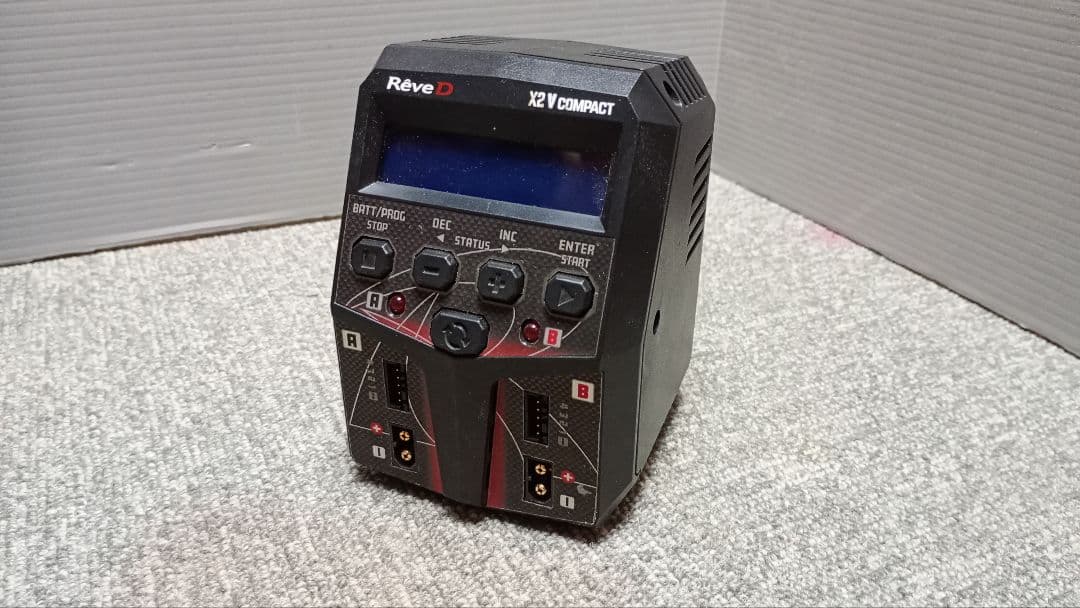 Rêve D X2 VERTICAL COMPACT ハイテック 2ポート充電器