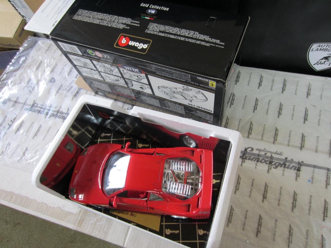 t*a様 フェラ－リ・Ｆ４０・1/18 Ferrari F40
