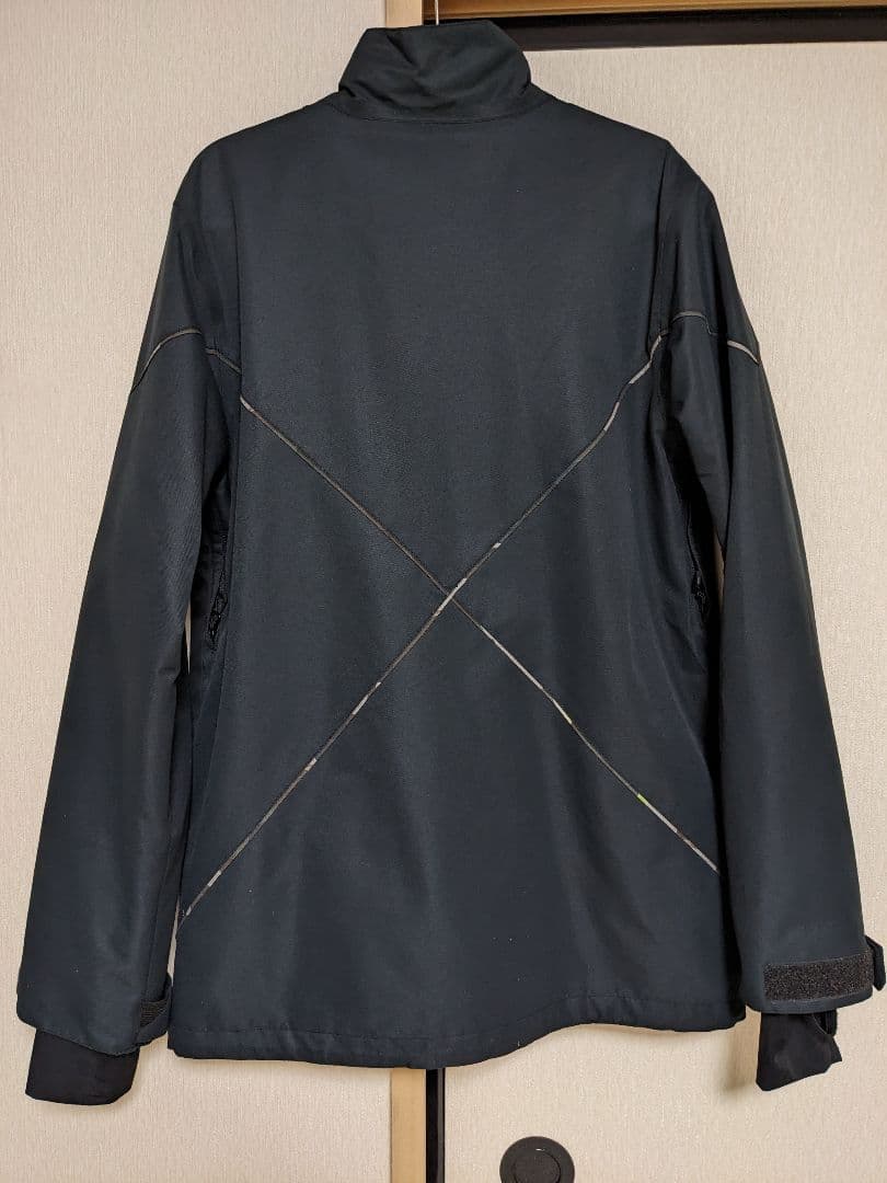 ゆき　VOLCOM　ボルコム