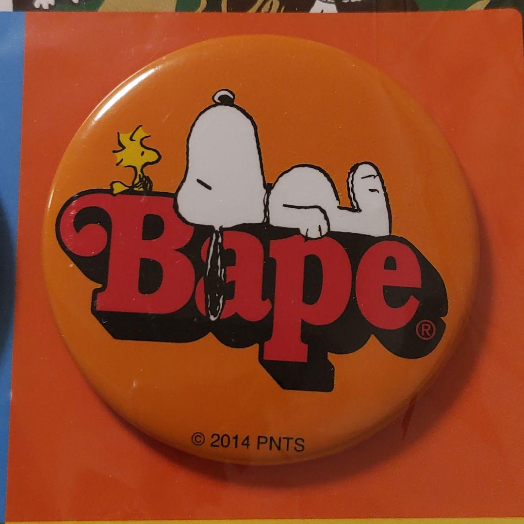 伊勢丹コラボ限定☆A BATHING APE × SNNOPYノベルティ缶バッチ