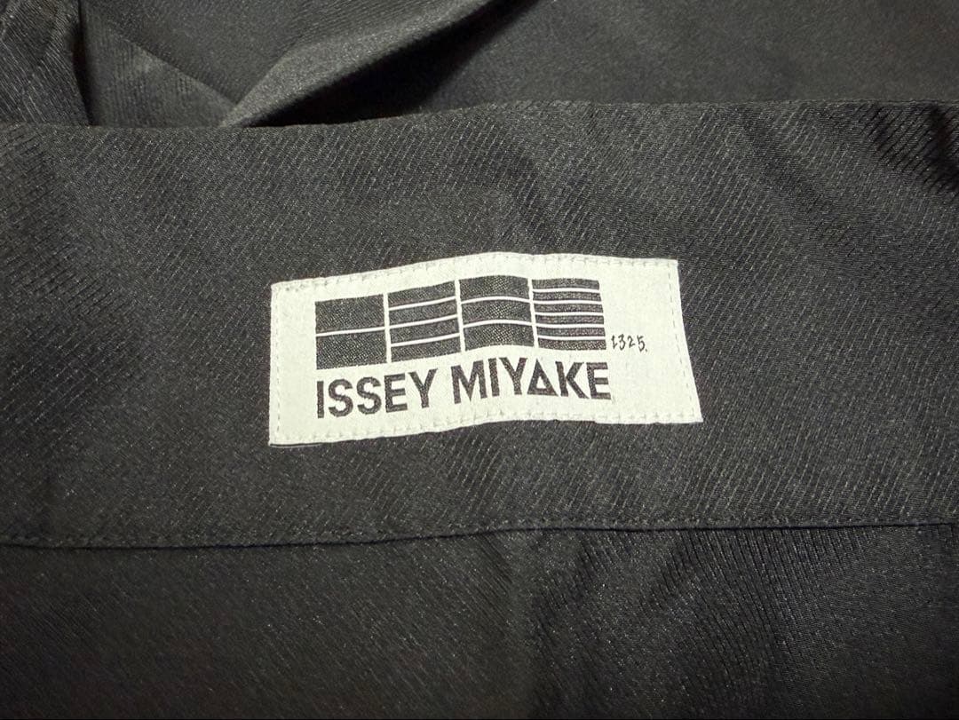 イッセイミヤケ ISSEY MIYAKE 132 5. ロングコート ブラック
