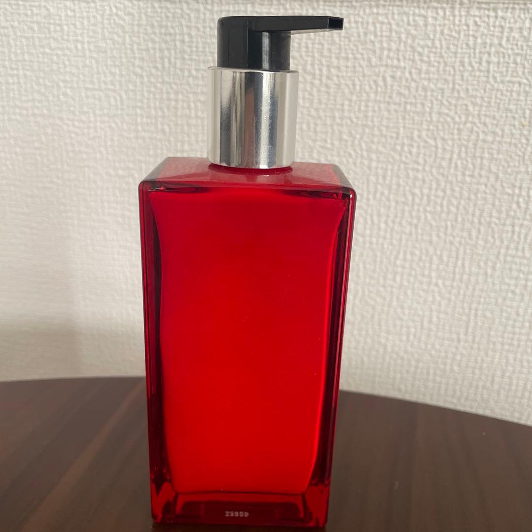 エルメス オードゥルバーブ エカルラット ボディローション/200mL