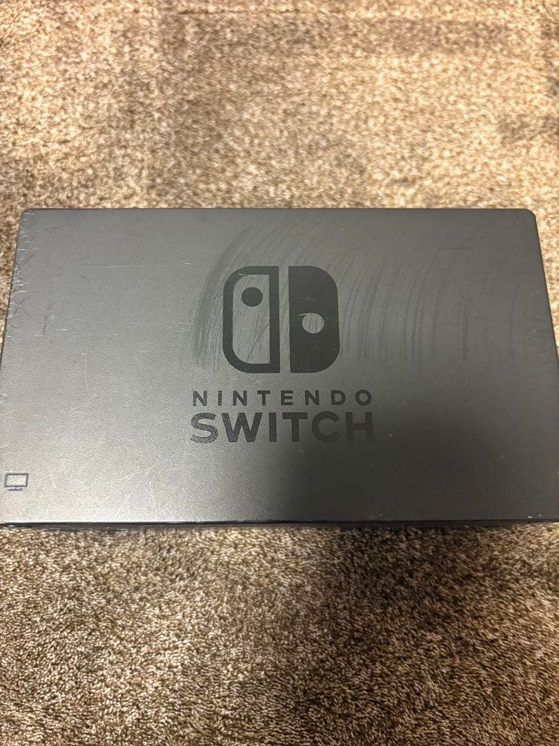 Nintendo Switch 本体 ニンテンドースイッチ Joy-Conなし