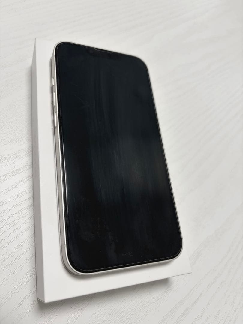 iPhone 13 / Simフリー / 極美品