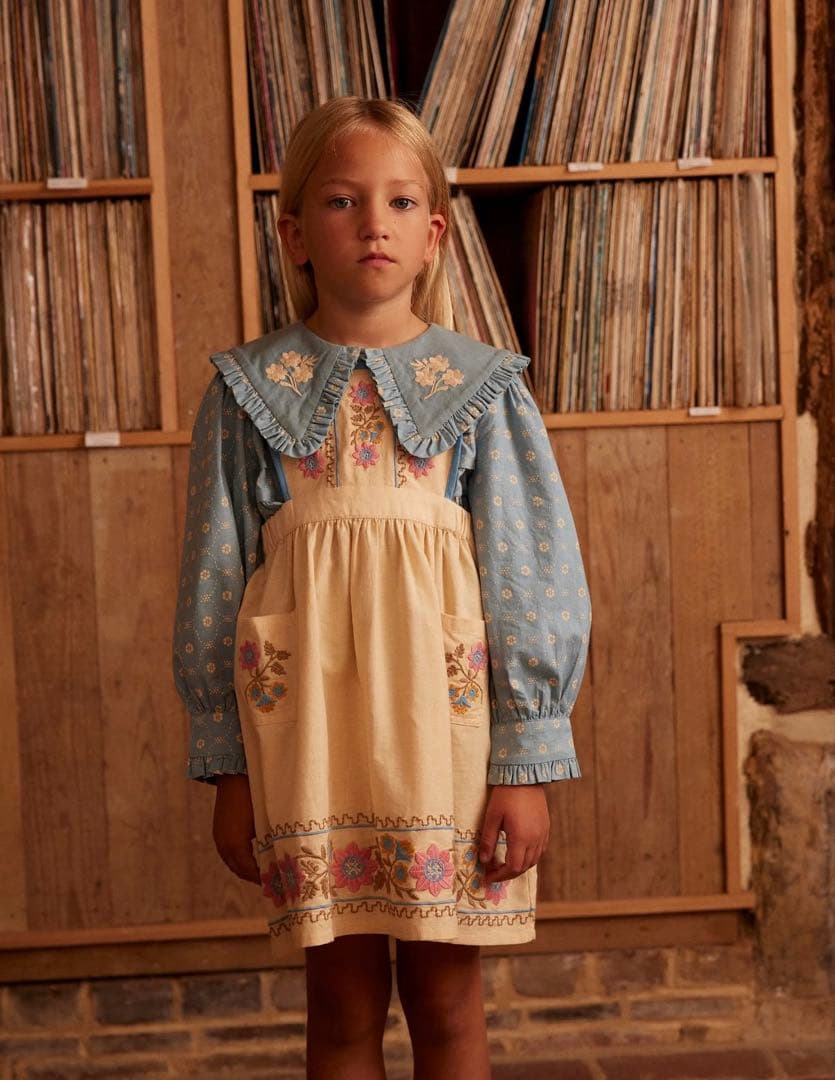 美品　apolina PINAFORE エプロンワンピース　2-3y