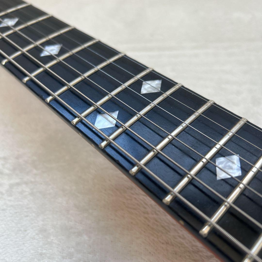ギター B.C.Rich Mockingbird ST Honey Burst