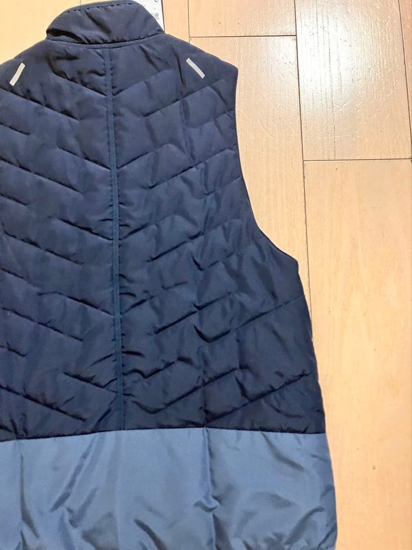 NIKE ランニングウェア ベスト 新品 メンズ アウターナイキM ネイビー