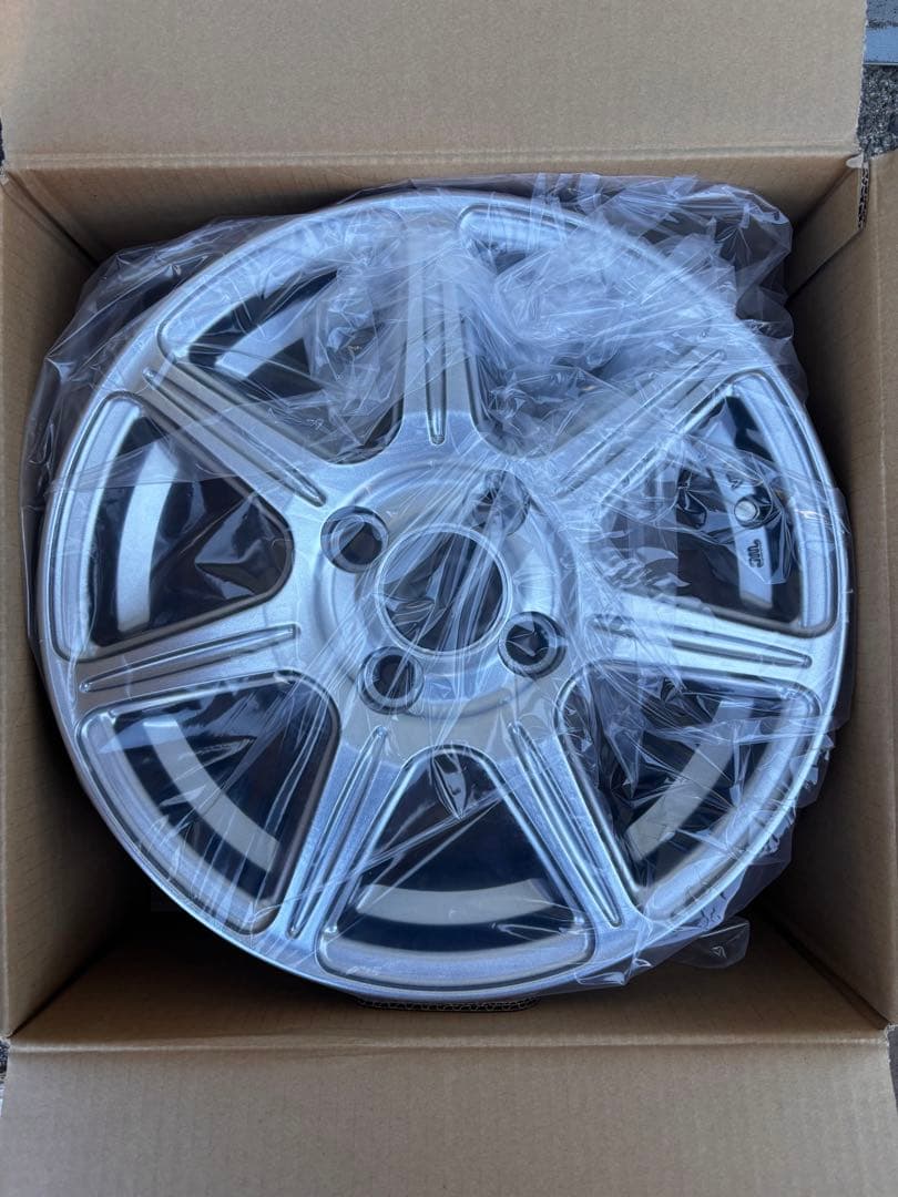 ブリヂストン　14×5 1/2 4穴　PCD100 ZART R7 アルミ2本❷