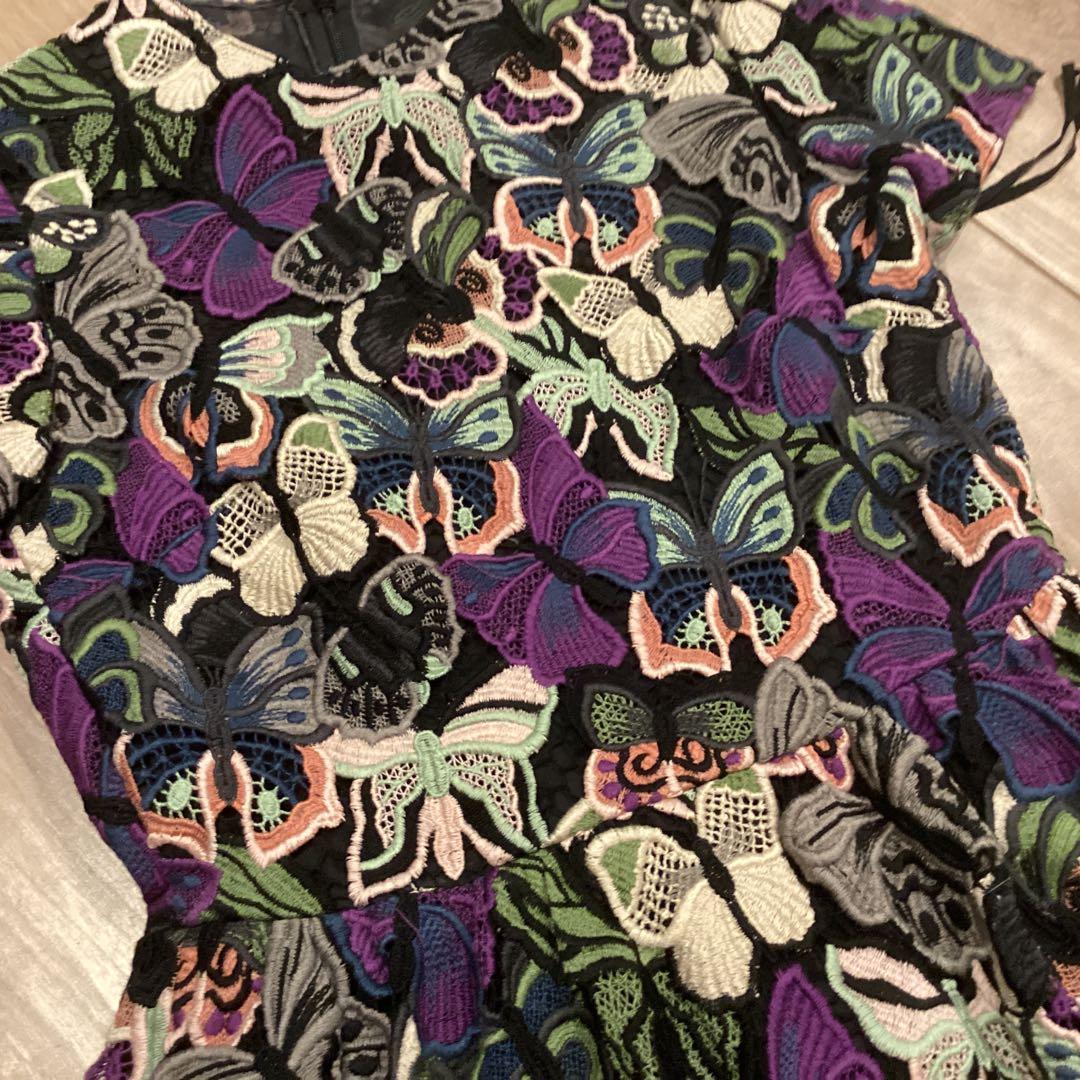 Valentino 蝶刺繍 半袖ひざ丈ワンピース 40