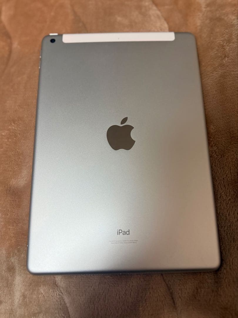【極美品】iPad第9世代 64GB WiFi＋Cellular