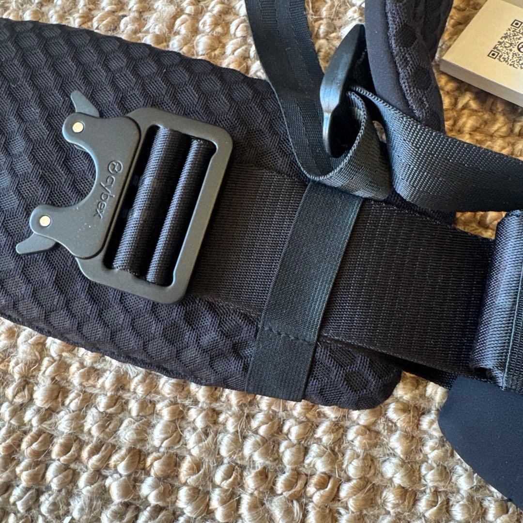 【美品】cybex コヤキャリア　抱っこ紐　ブラック