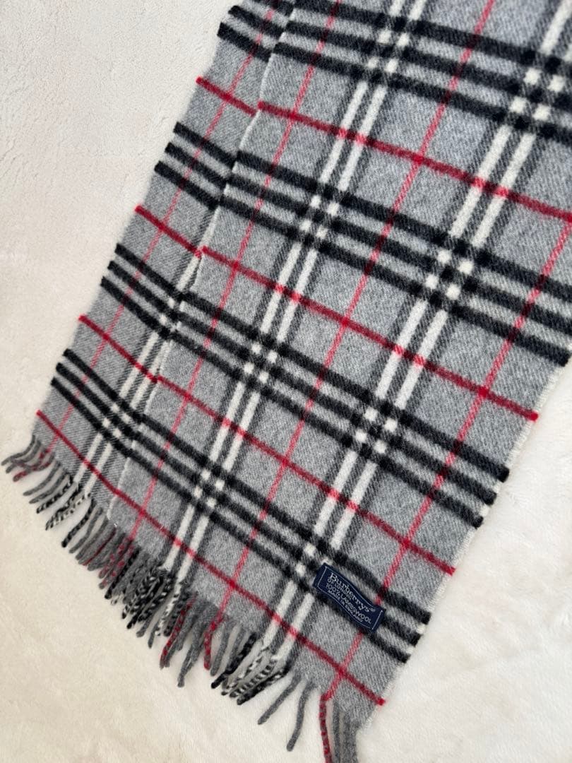 未使用級BURBERRY ノバチェック柄 マフラー