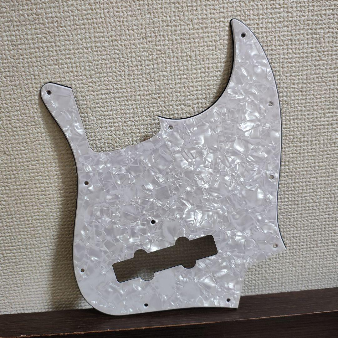 ベース