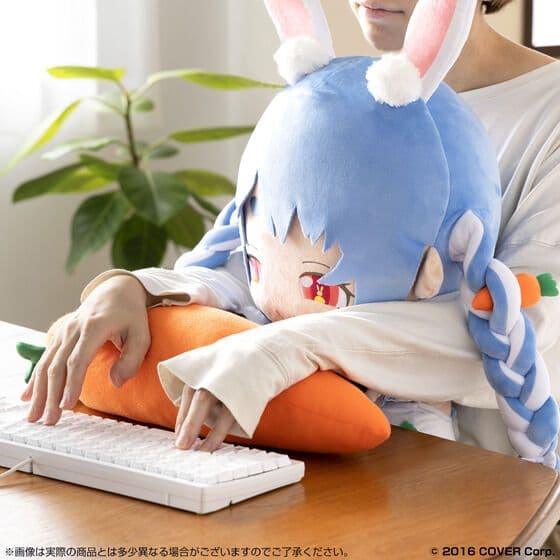 兎田ぺこら　pcクッション　ぬいぐるみ　ホロライブ　受注生産限定品