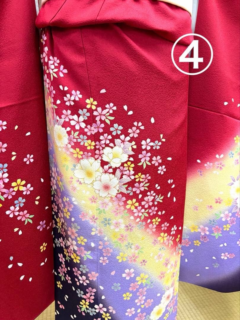 正絹振袖 グラデーション赤色花柄