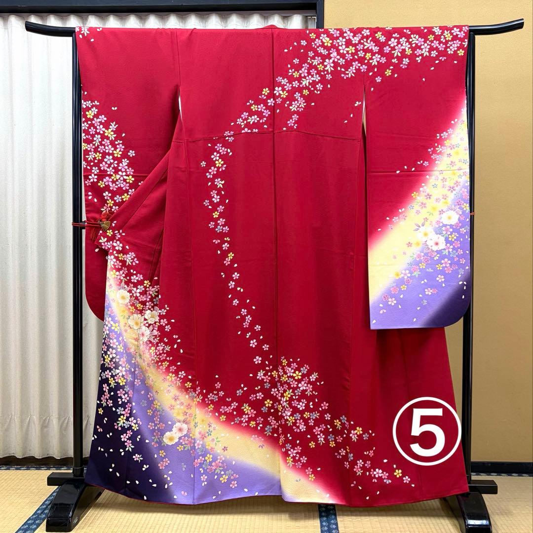 正絹振袖 グラデーション赤色花柄