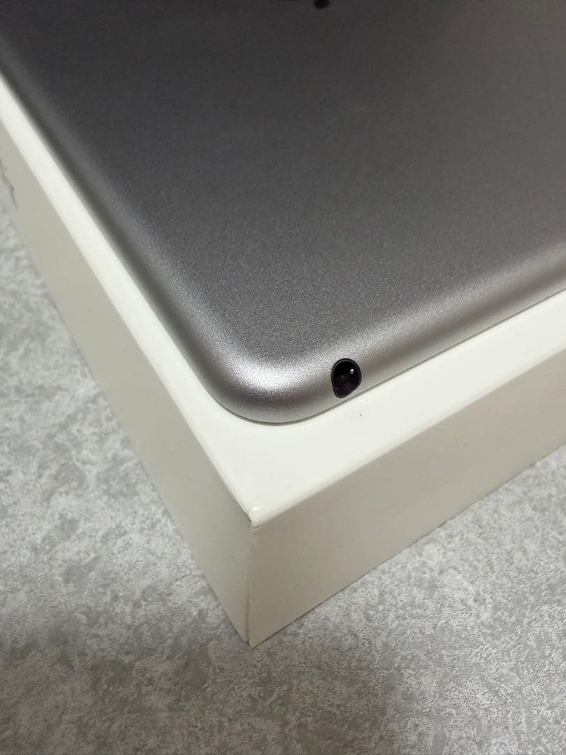 iPad Air 2 64GB Wi-Fiモデル 付属品完備 バッテリー82%