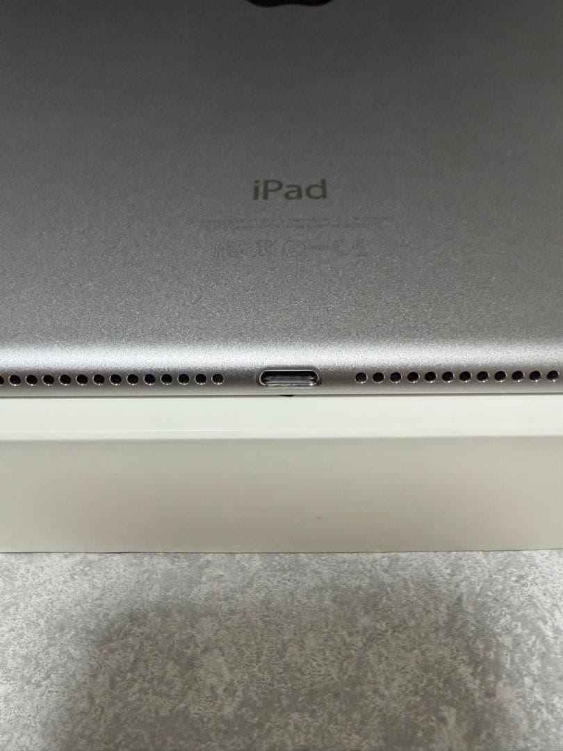 iPad Air 2 64GB Wi-Fiモデル 付属品完備 バッテリー82%